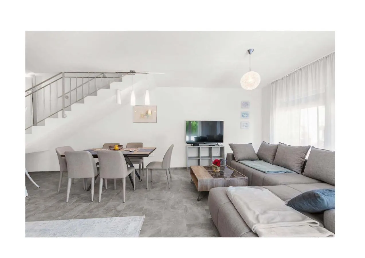 Villa Ventitre, Privatpool,Meersicht, Nahe Porec- Strand Neu Mugeba Croatie
